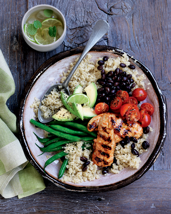 Quinoa Bowl with Grilled Chicken, Black Beans & Avocado
