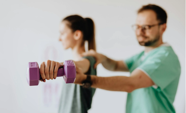Strength training with a physiotherapist